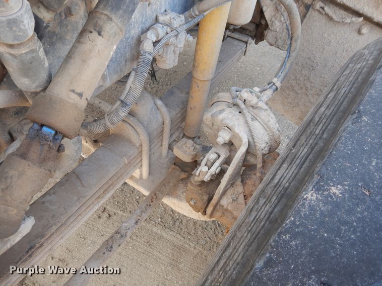 image for item GT9386 2001 Kenworth T800  ready mix truck