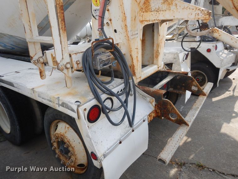 image for item GT9386 2001 Kenworth T800  ready mix truck