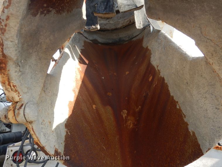 image for item GT9386 2001 Kenworth T800  ready mix truck