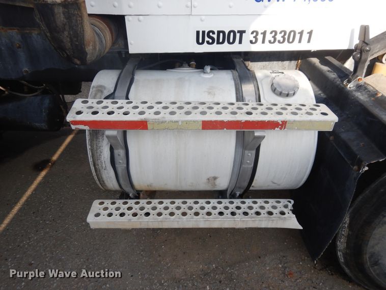 image for item GT9386 2001 Kenworth T800  ready mix truck