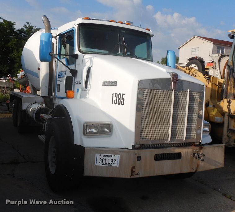 image for item GT9387 2001 Kenworth T800  ready mix truck