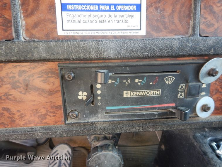 image for item GT9387 2001 Kenworth T800  ready mix truck