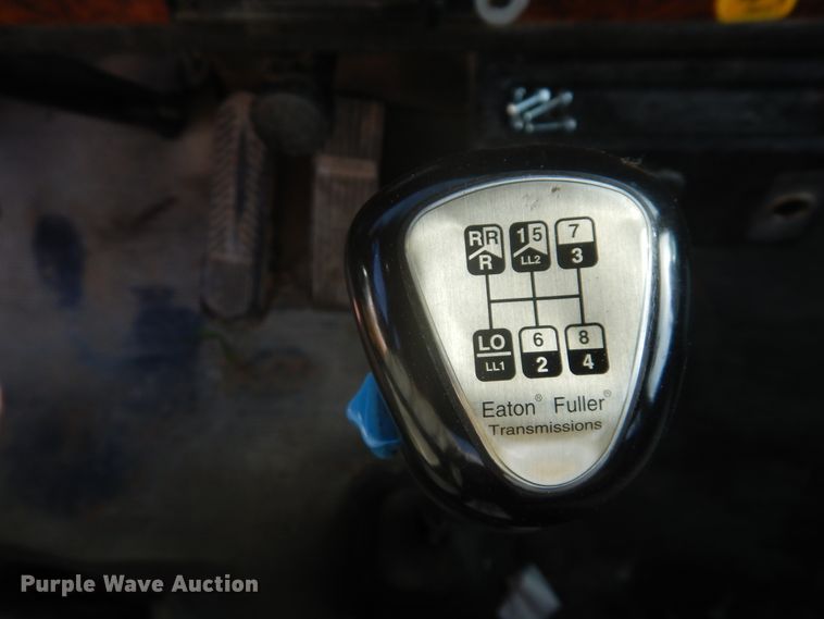 image for item GT9387 2001 Kenworth T800  ready mix truck