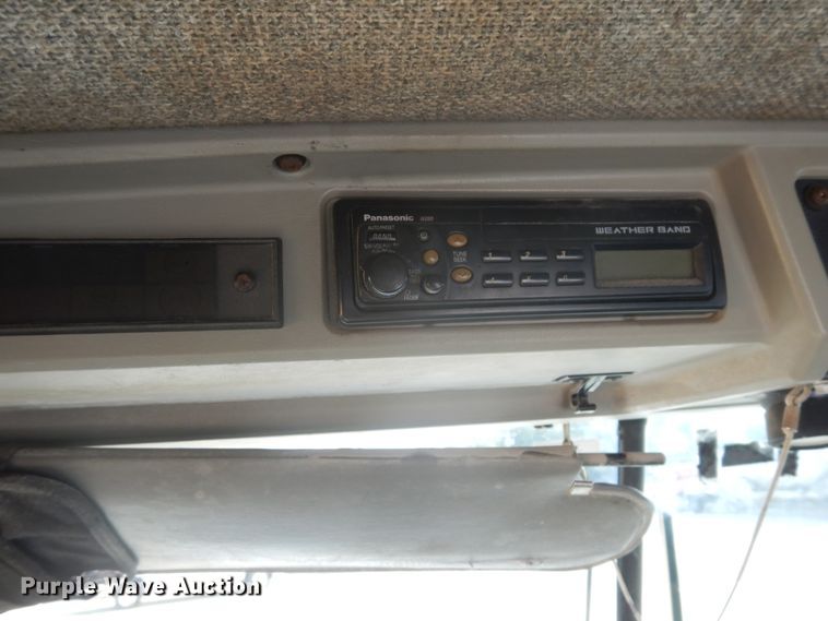 image for item GT9387 2001 Kenworth T800  ready mix truck