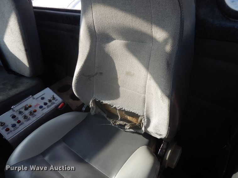 image for item GT9387 2001 Kenworth T800  ready mix truck