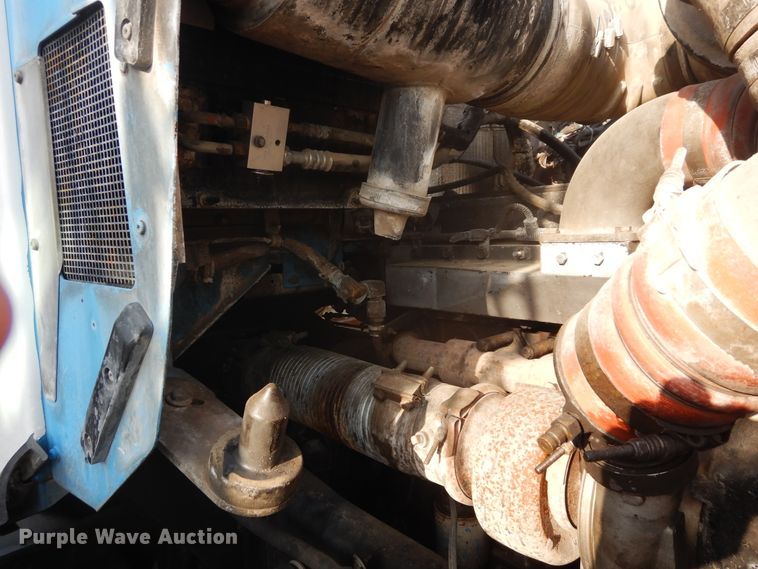 image for item GT9387 2001 Kenworth T800  ready mix truck