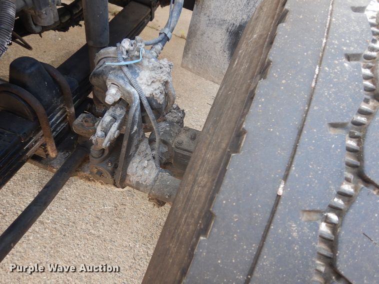 image for item GT9387 2001 Kenworth T800  ready mix truck