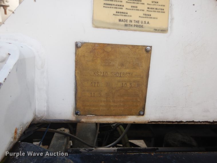 image for item GT9387 2001 Kenworth T800  ready mix truck