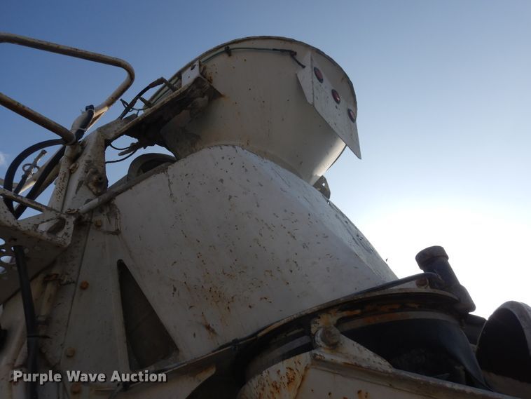 image for item GT9387 2001 Kenworth T800  ready mix truck