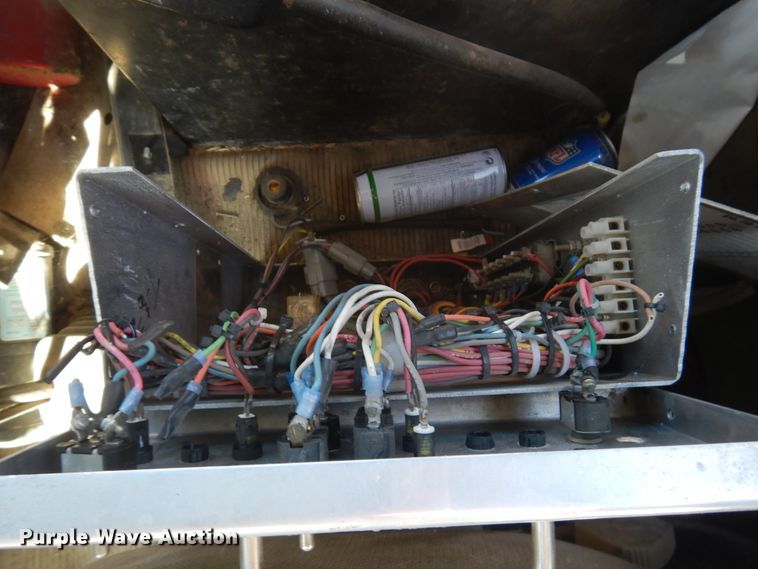 image for item GT9391 2005 Kenworth T800  ready mix truck