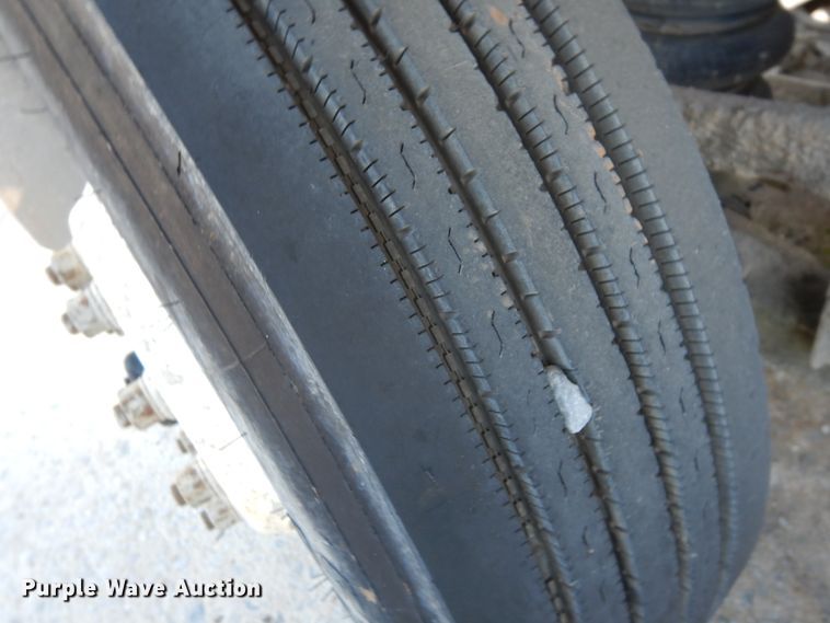 image for item GT9391 2005 Kenworth T800  ready mix truck