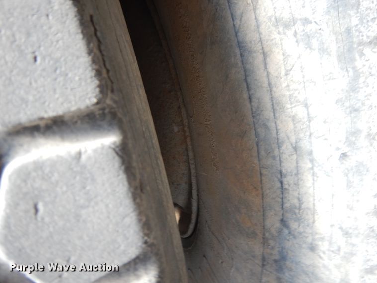 image for item GT9391 2005 Kenworth T800  ready mix truck