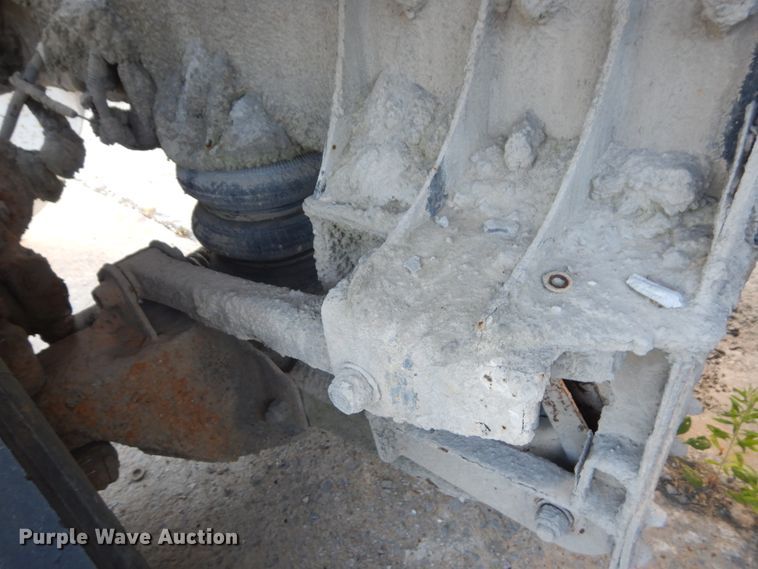 image for item GT9391 2005 Kenworth T800  ready mix truck