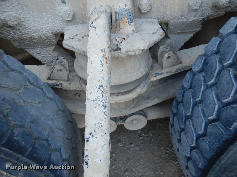 image for item GT9391 2005 Kenworth T800  ready mix truck