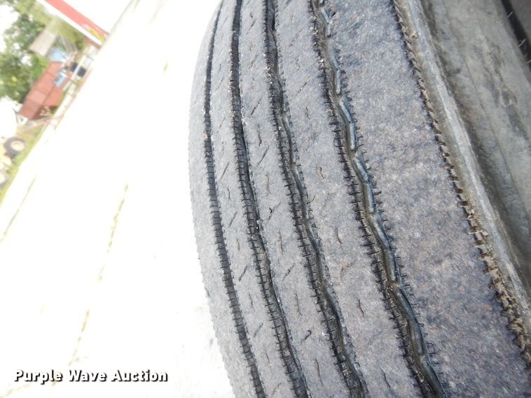 image for item GT9393 1993 Kenworth T600  semi truck