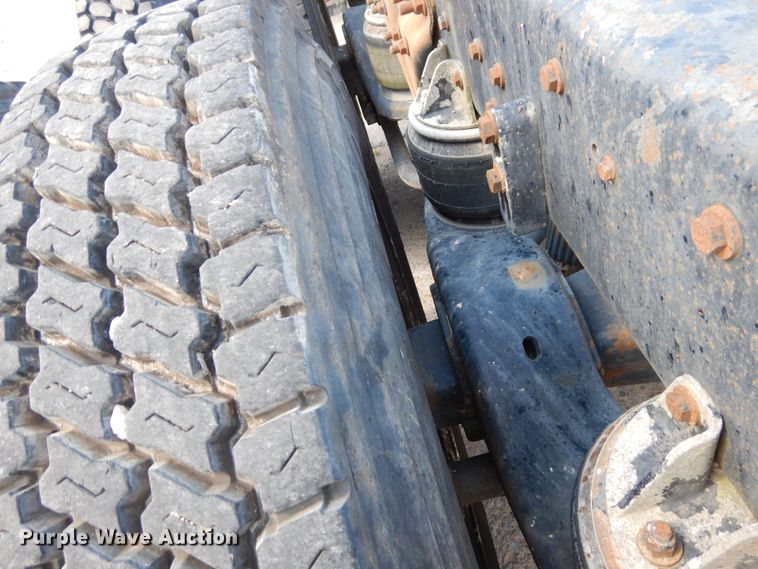 image for item GT9393 1993 Kenworth T600  semi truck