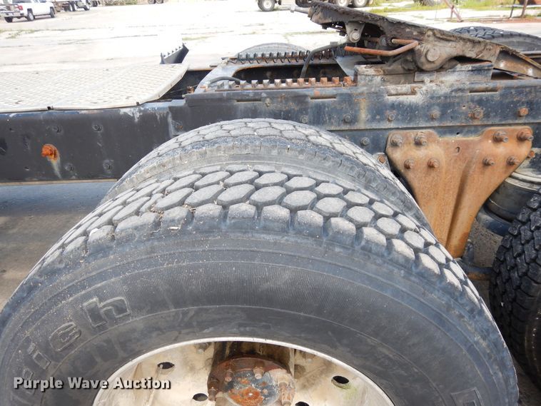 image for item GT9393 1993 Kenworth T600  semi truck