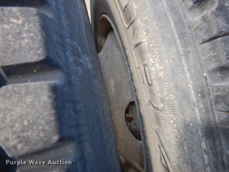 image for item GT9393 1993 Kenworth T600  semi truck