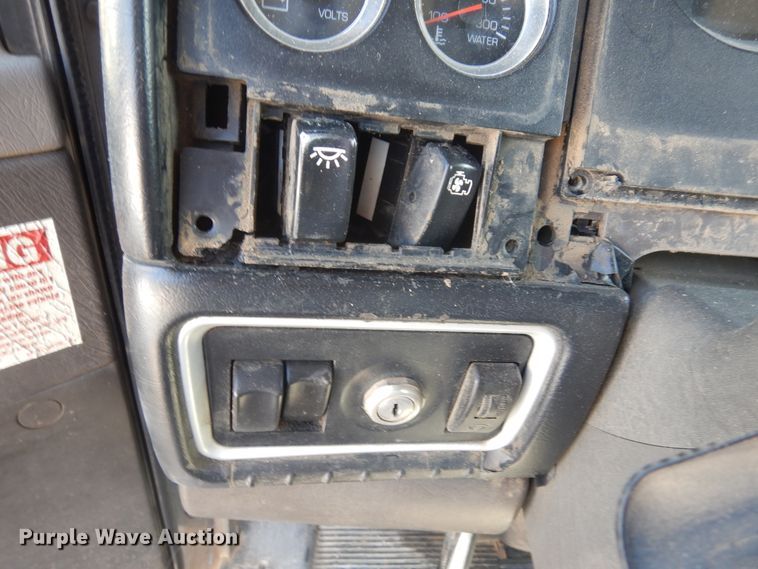 image for item GT9395 2009 Kenworth T800  ready mix truck