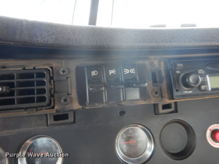 image for item GT9395 2009 Kenworth T800  ready mix truck