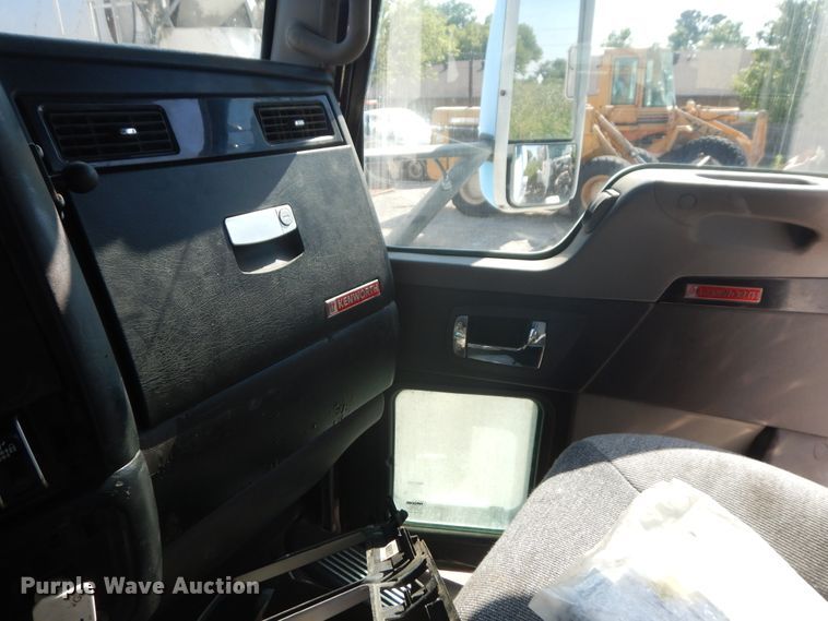 image for item GT9395 2009 Kenworth T800  ready mix truck