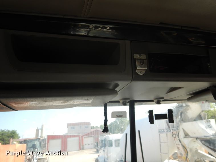 image for item GT9395 2009 Kenworth T800  ready mix truck