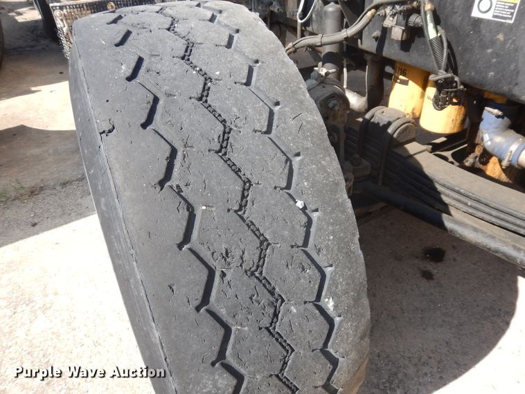 image for item GT9395 2009 Kenworth T800  ready mix truck