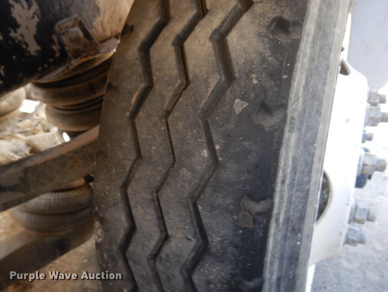 image for item GT9395 2009 Kenworth T800  ready mix truck