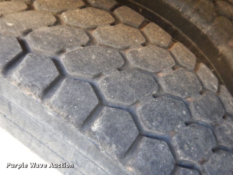 image for item GT9395 2009 Kenworth T800  ready mix truck