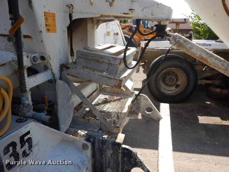 image for item GT9395 2009 Kenworth T800  ready mix truck