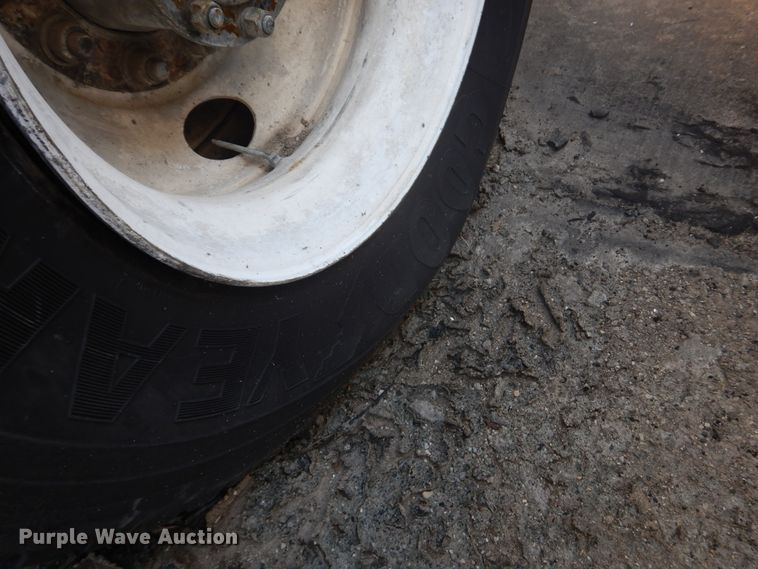 image for item GT9395 2009 Kenworth T800  ready mix truck