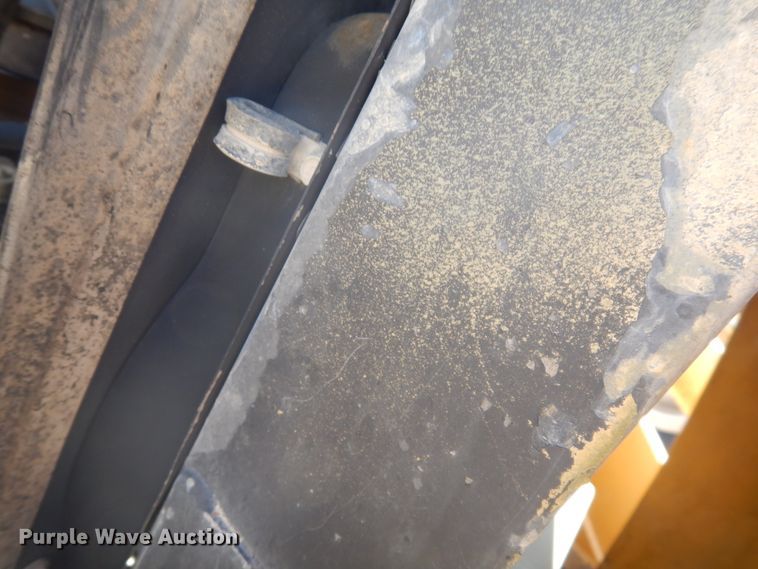 image for item GT9396 1998 New Holland 555E  backhoe