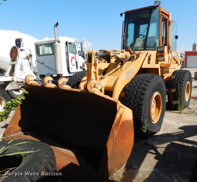 image for item GT9397 1989 Case 621F  wheel loader