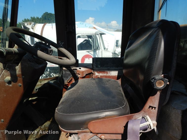 image for item GT9397 1989 Case 621F  wheel loader