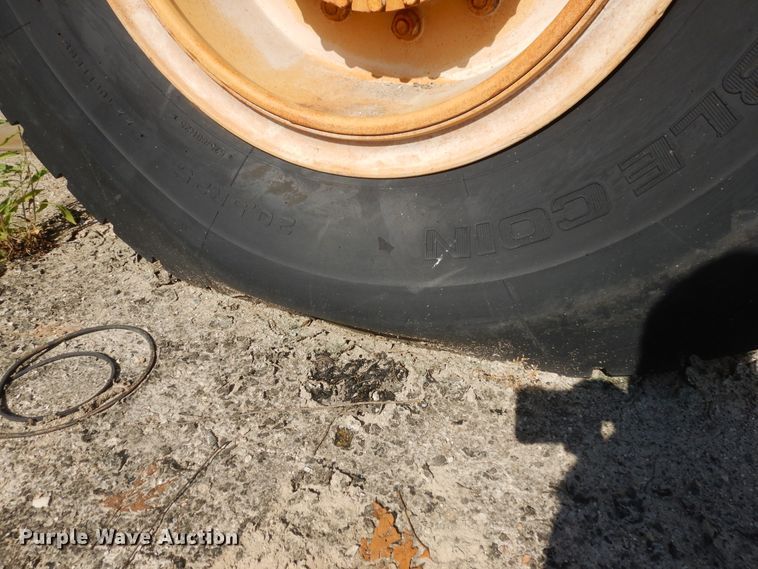 image for item GT9397 1989 Case 621F  wheel loader