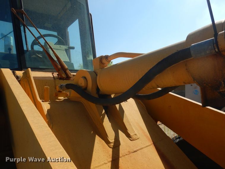 image for item GT9397 1989 Case 621F  wheel loader