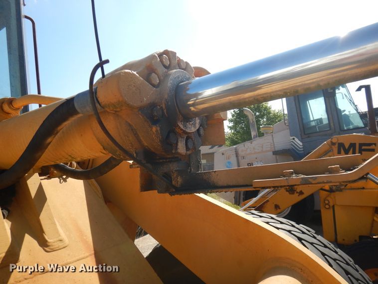 image for item GT9397 1989 Case 621F  wheel loader