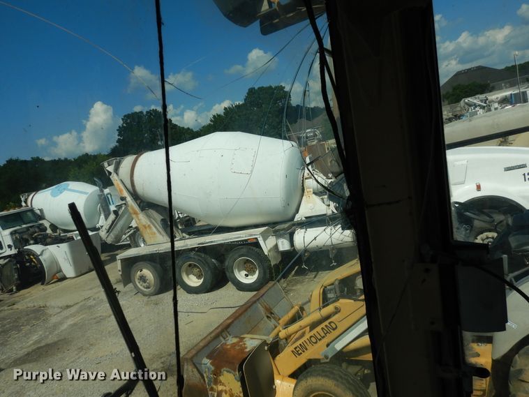 image for item GT9402 1995 Caterpillar 938F  wheel loader