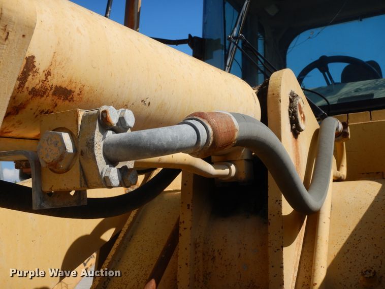 image for item GT9402 1995 Caterpillar 938F  wheel loader