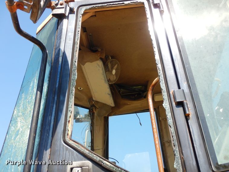 image for item GT9402 1995 Caterpillar 938F  wheel loader