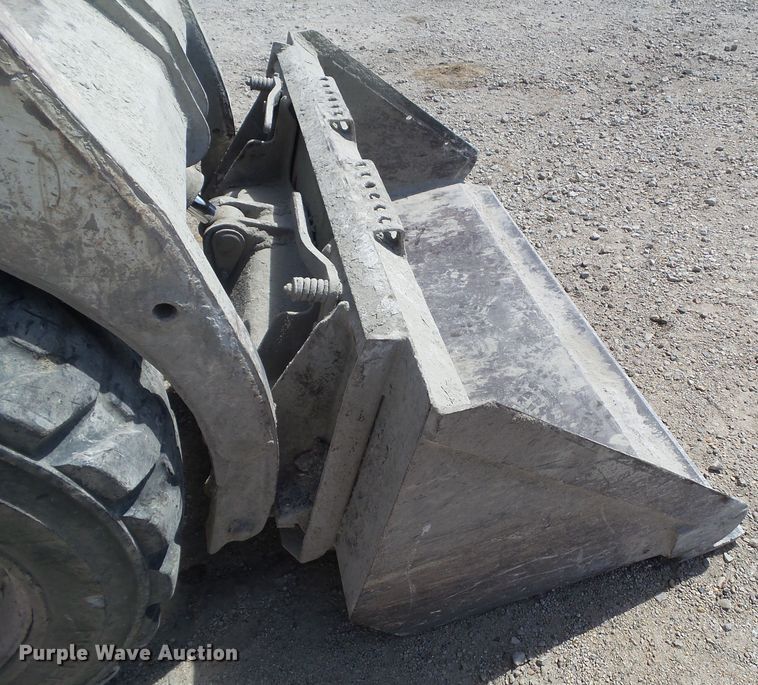 image for item GX9171 1997 Bobcat 753  skid steer loader