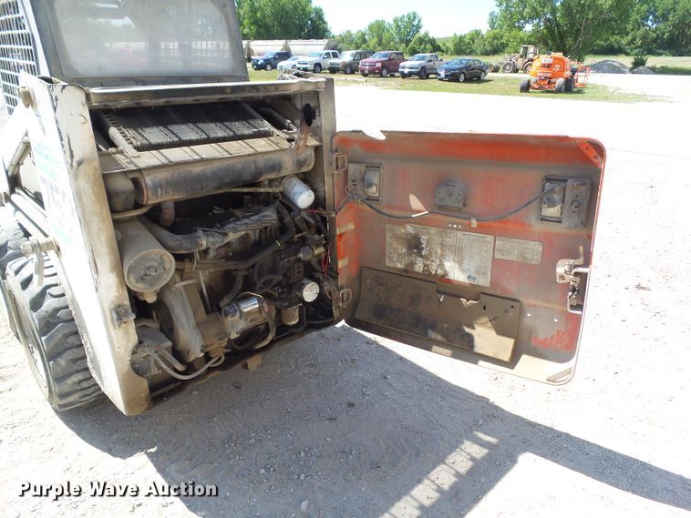 image for item GX9171 1997 Bobcat 753  skid steer loader