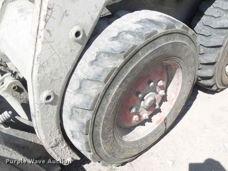 image for item GX9171 1997 Bobcat 753  skid steer loader