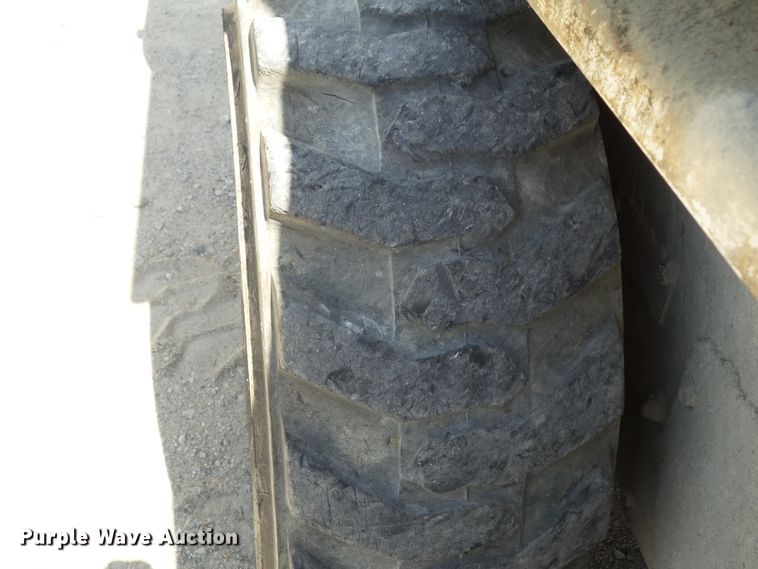 image for item GX9171 1997 Bobcat 753  skid steer loader