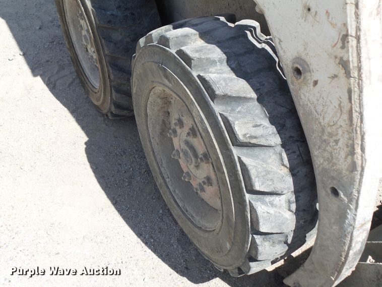 image for item GX9171 1997 Bobcat 753  skid steer loader