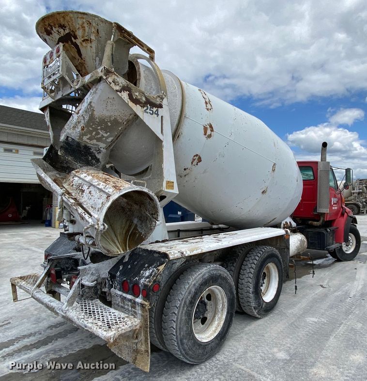 image for item HA9500 2003 Sterling L-Line  ready mix truck