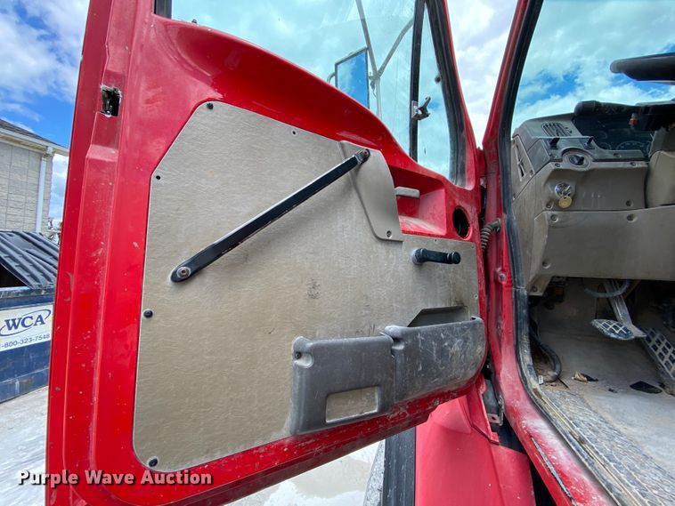 image for item HA9500 2003 Sterling L-Line  ready mix truck