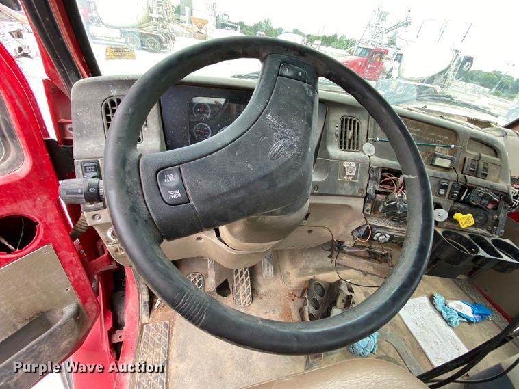 image for item HA9500 2003 Sterling L-Line  ready mix truck