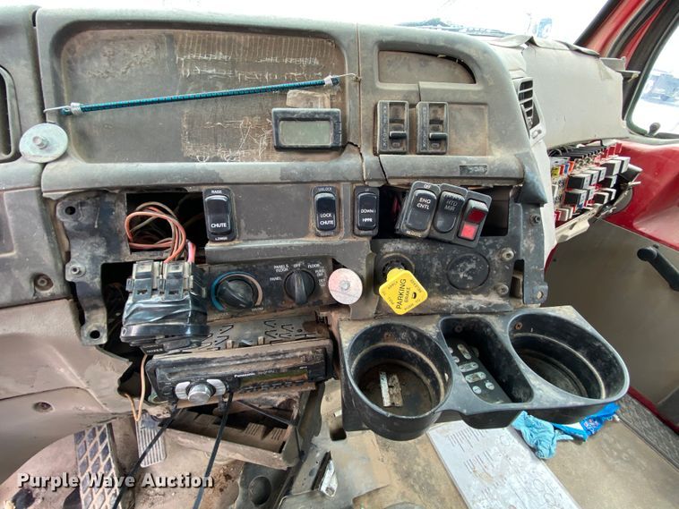 image for item HA9500 2003 Sterling L-Line  ready mix truck