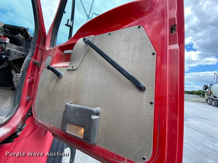 image for item HA9500 2003 Sterling L-Line  ready mix truck